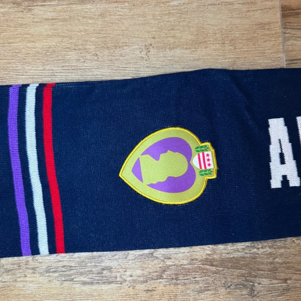 Armed Forces‎ Bowl Scarf Navy Blue Purple White Red Stripe Fringed